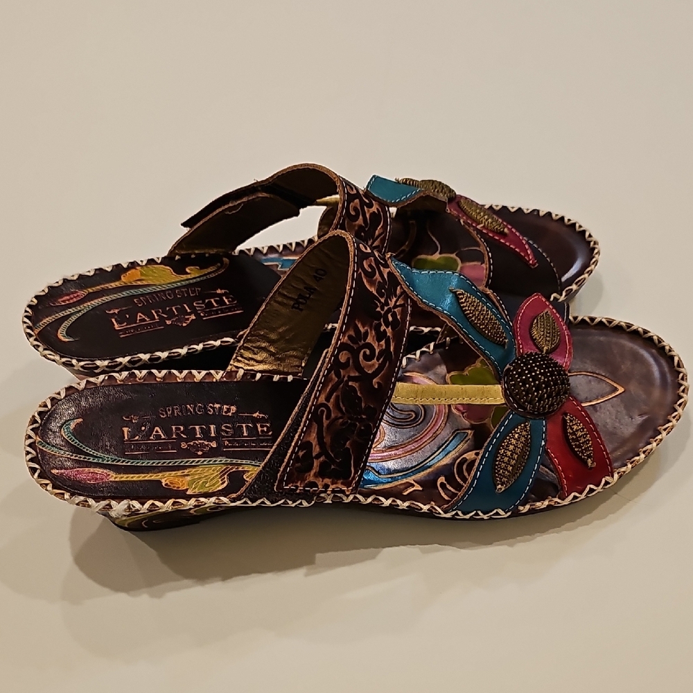 L'ARTISTE POLA Floral WEDGE Appliqué Sandals - Brown, Teal, Red SIZE 40 - Picture 7 of 12